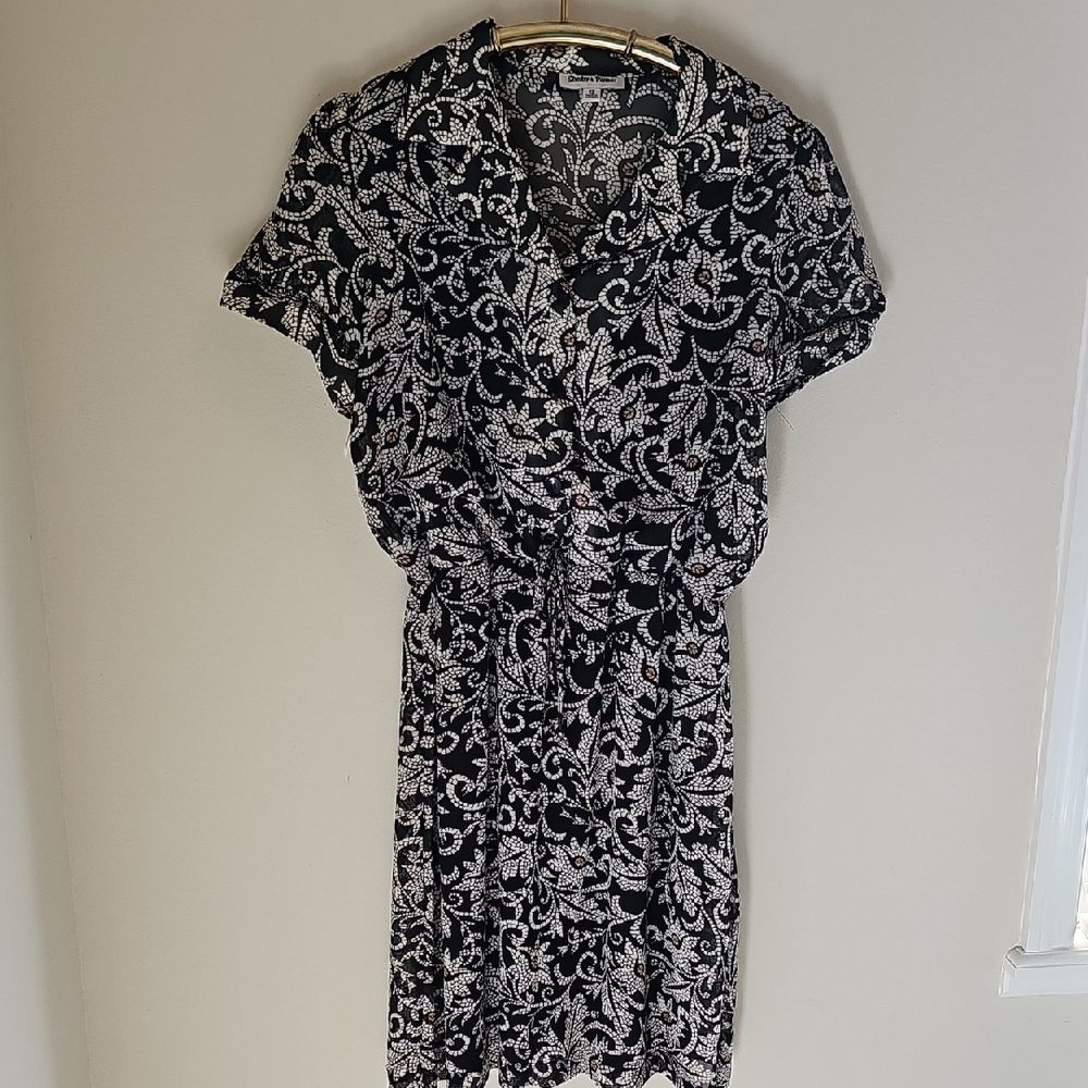 Shelby & Palmer Black and White Floral Midi Dress. Size 12. Sheer Overlay.